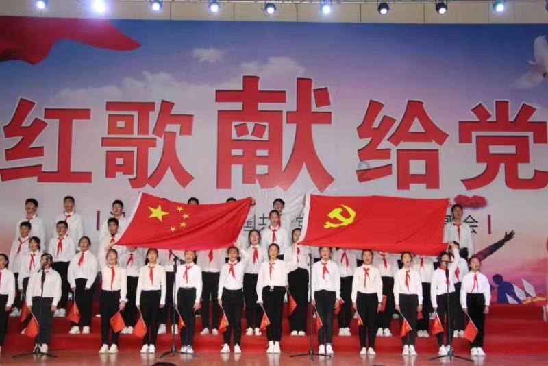 小猫钓鱼游戏龙王版有船